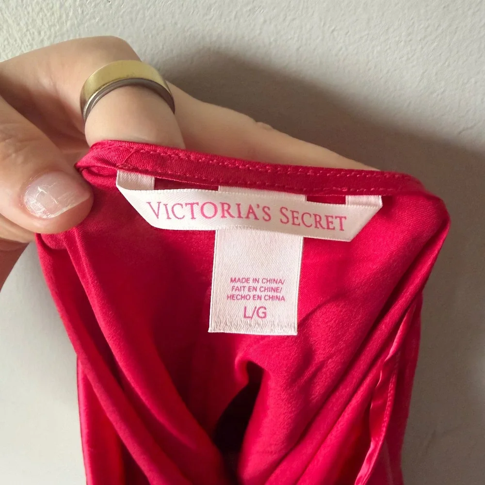 Victoria's Secret red Satin Slip Nightgown Open Back Chemise L